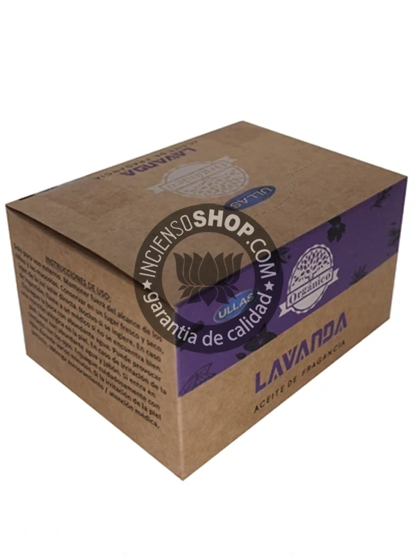 Aceite Lavanda de Ullass caja de lado aroma puro y fresco de lavanda que promueve la tranquilidad mental la sanación emocional y la purificación del ambiente excelente para aliviar tensiones nerviosas