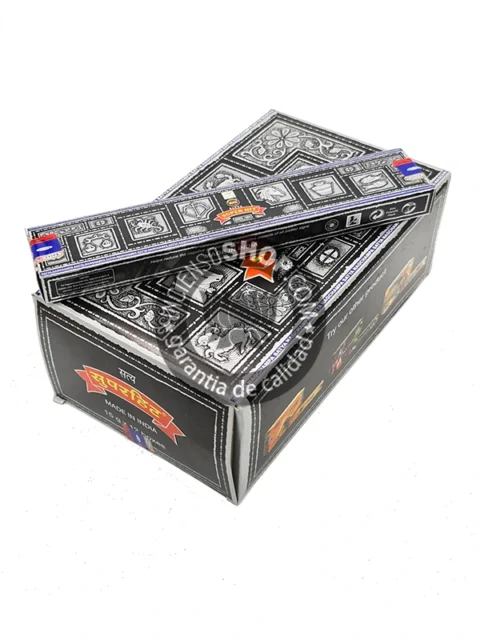 Caja de incienso natural Satya Super Hit detalle aroma floral dulce y especiado clásico en rituales de armonización emocional atracción de energías positivas y creación de ambientes acogedores