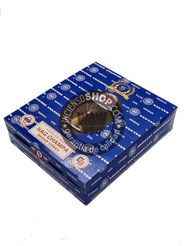 Conos de incienso Satya Nag Champa aroma floral dulce y místico tradicional en rituales hindúes para purificación energética meditación profunda y creación de ambientes sagrados