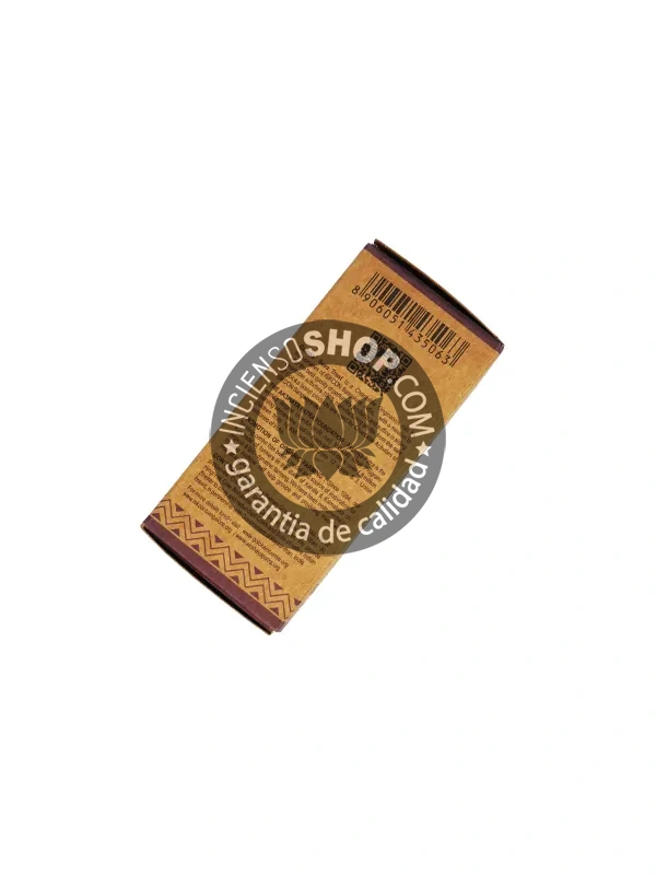 Esencia pura y natural de lavanda abierta aroma floral suave y relajante ideal para calmar la mente aliviar el estrés y promover la paz emocional en rituales de bienestar y descanso