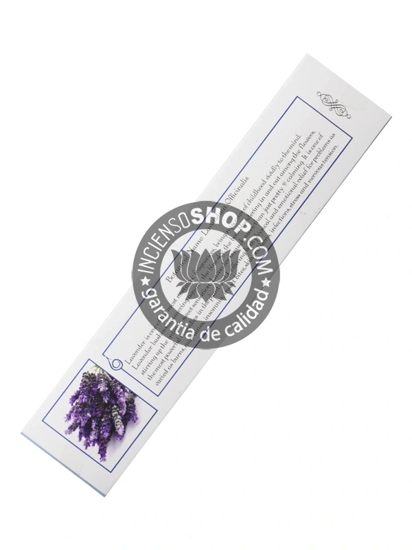 Incienso Goloka Aromaterapia Lavanda paquete individual vista de frente aroma floral suave y relajante ideal para calmar la ansiedad reducir el estrés promover el descanso la meditación y crear un ambiente de paz y armonía.