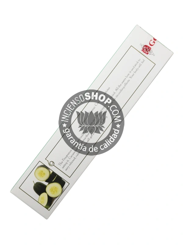 Goloka Aromaterapia Pepino unidad por detrás, se visualiza la información y el origen del producto; el Pepino se usa para refrescar el ambiente, calmar el nerviosismo y promover una sensación de calma.