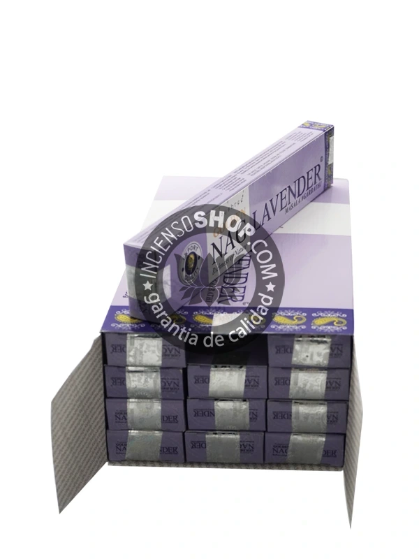 Incienso Golden Nag Lavanda Vijayshree caja abierta mostrando los palitos de incienso aroma floral herbal y suave ideal para la relajación profunda calmar la ansiedad reducir el estrés promover el descanso la meditación y crear un ambiente de paz y tranquilidad.