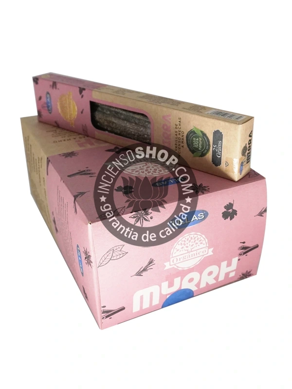 Incienso Orgánico Ullas Mirra caja mostrando los palitos de incienso aroma de mirra sagrado y dulce utilizado para la limpieza energética la meditación la protección contra el mal y la consagración de espacios y objetos espirituales