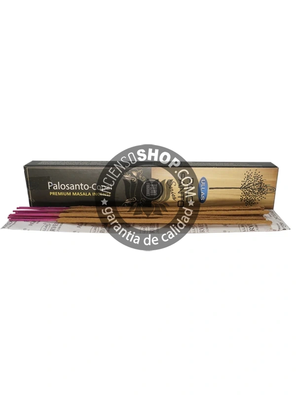Incienso Ullass Palo Santo con Copal unidad con producto, una mezcla poderosa de purificación y bendición; ideal para limpiar espacios de energías densas y fomentar la conexión espiritual.
