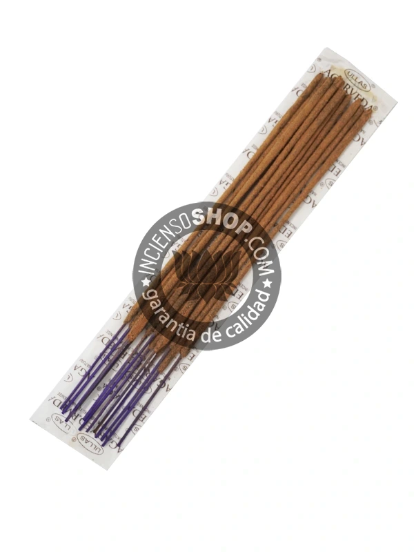 Incienso Ullas Palosanto con Mirra paquete individual mostrando las varillas de incienso aroma ahumado resinoso y amaderado ideal para la limpieza energética profunda la purificación de ambientes la protección espiritual y para facilitar la meditación y la sanación.