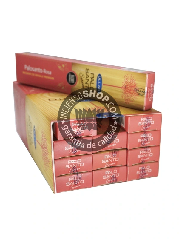 Incienso Ullas Palosanto con Rosa caja abierta mostrando los palitos de incienso aroma floral dulce y amaderado ideal para rituales de limpieza y purificación que se enfocan en la atracción del amor la sanación del corazón y la elevación de las vibraciones personales.