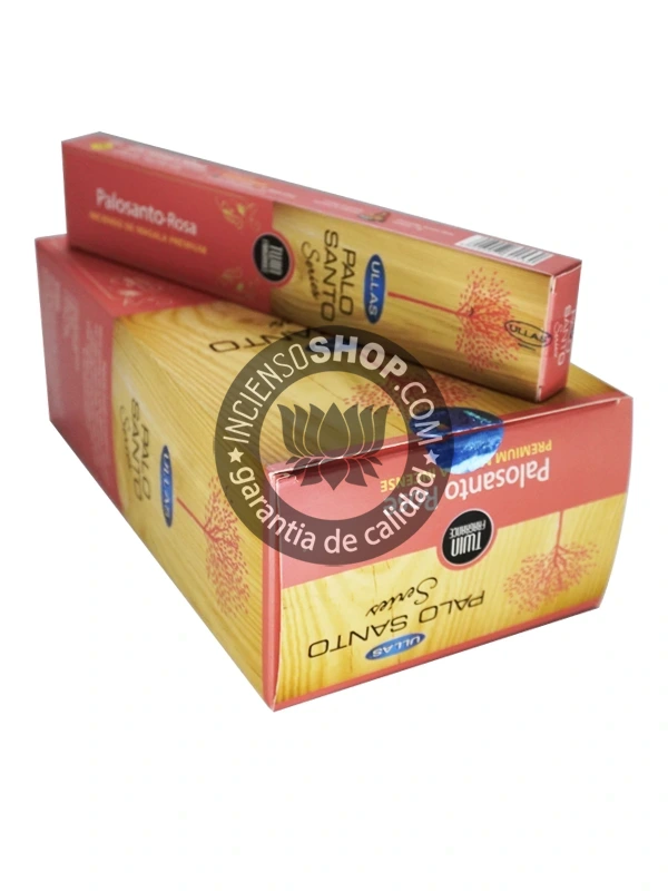 Incienso Ullas Palosanto con Rosa caja mostrando los palitos de incienso aroma dulce floral y amaderado ideal para limpiar el ambiente mientras atrae el amor la calma la paz y fomenta un estado de armonía y bienestar emocional.