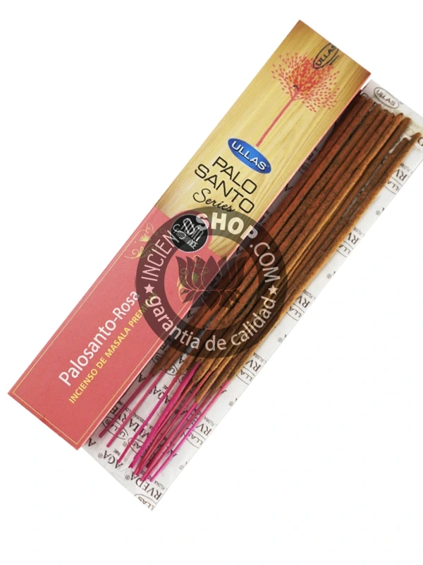 Incienso Ullass Palo Santo con Rosa producto con producto vista cenital, perfecta para limpiar y energizar el espacio; su uso armoniza las emociones, atrae el amor y eleva la vibración del ambiente para la paz.