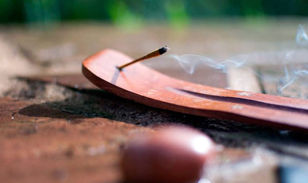 Incienso quemándose