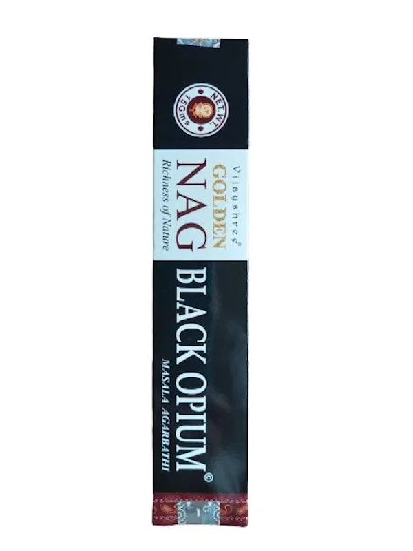 Incienso orgánico Vijayshree Golden Nag Black Opium, un Agarbati Masala con aroma intenso y misterioso, ideal para la meditación profunda y la conexión.