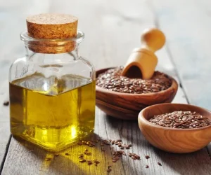 Los aceites naturales son extractos orgánicos procedentes de semillas, flores, raíces, frutas e incluso cortezas, y tienen un agradable aroma.
